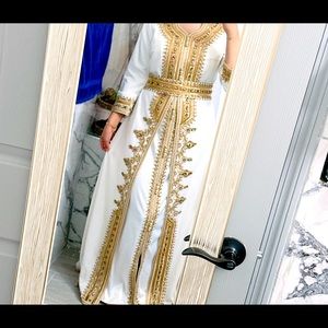 New white Arabic dress